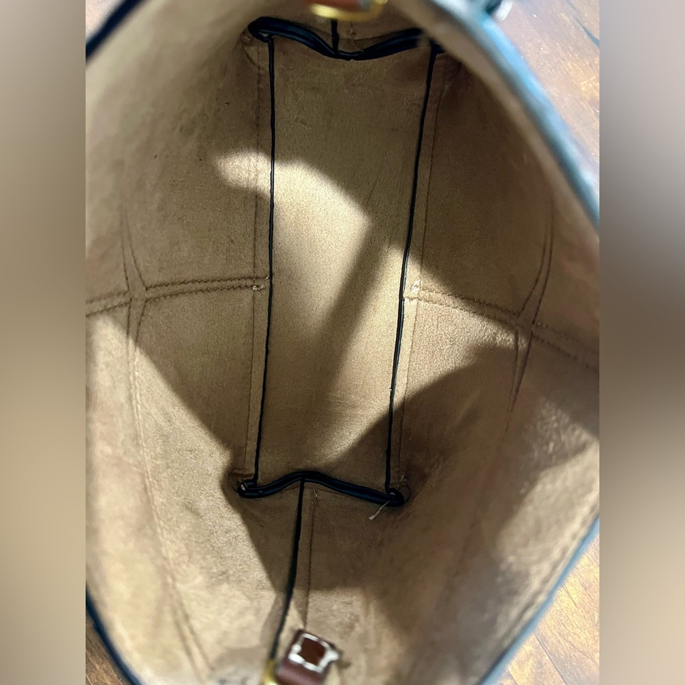 Mini Seam Detail Bucket Bag / Puzzle Bag in Linen - Picture 7 of 8